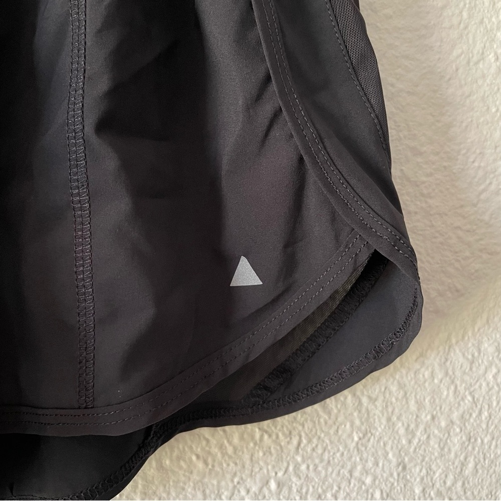 NWOT Balance Athletica Vitality Breeze Shorts Women’s XS Black Track Thong Liner - Picture 6 of 12
